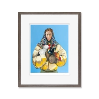 micha--zaborowski---kurka-z-otopi-rka_standard-grafit_M_pion_1x1-bialy.webp