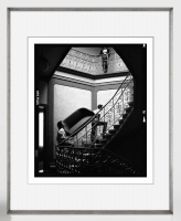 Szymon Brodziak Schody Rama Biała Srebrna Wkładka.jpg