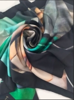 _apaszka Autoportret w zielonym Bugatti, 90 x 90 cm .jpg